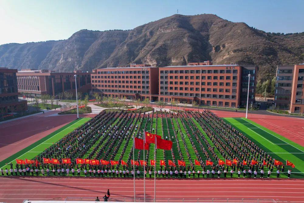 承德，自信成就的交响乐章